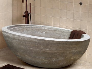 Оригинальная ванная из серого травертина