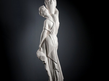 Скульптура из мрамора, как деталь ландшафтного дизайна